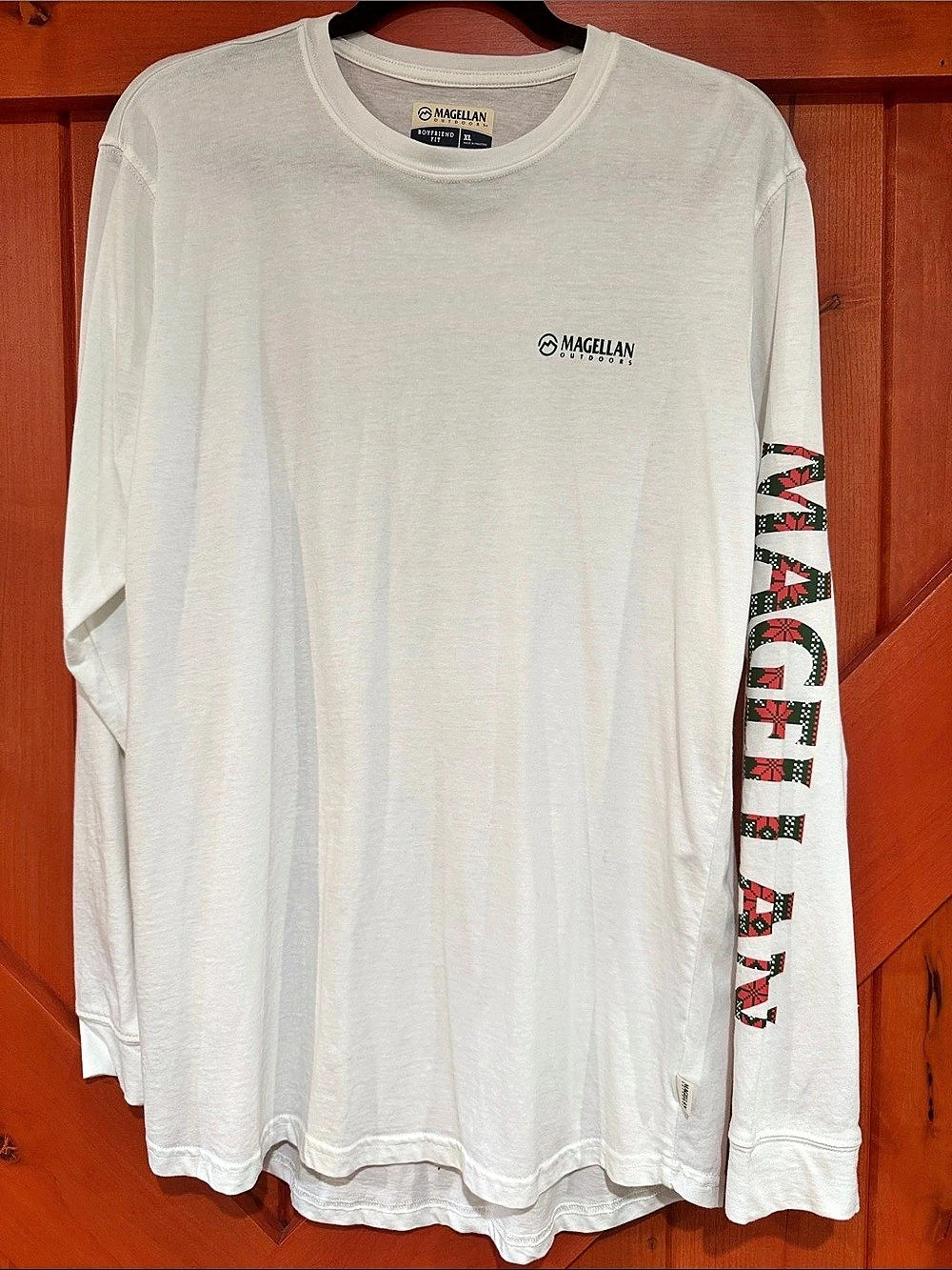 Magellan Outdoors Men's Holiday Snowdrift Long Sleeve Graphic T-Shirt White